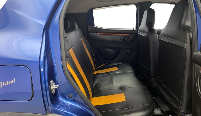 2017 Renault Kwid CLIMBER 1.0, Petrol, Manual, 53,503 km, Right Side Rear Door Cabin