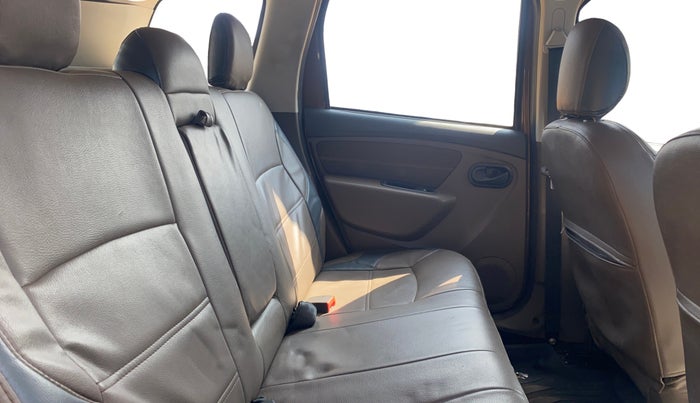 2016 Renault Duster RXL PETROL, Petrol, Manual, 88,147 km, Right Side Rear Door Cabin