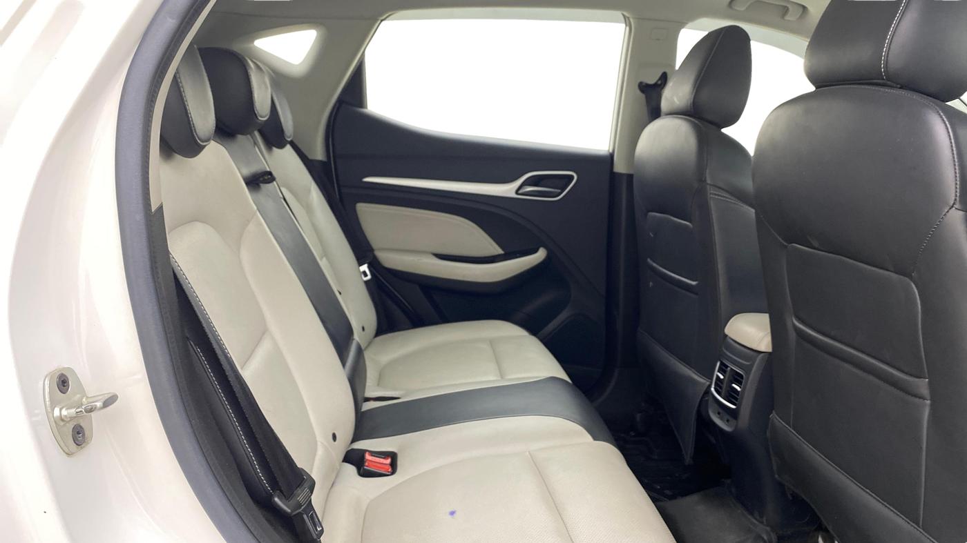 2022 MG ASTOR SHARP 1.5 MT, Petrol, Manual, 36,730 km, Right Side Rear Door Cabin