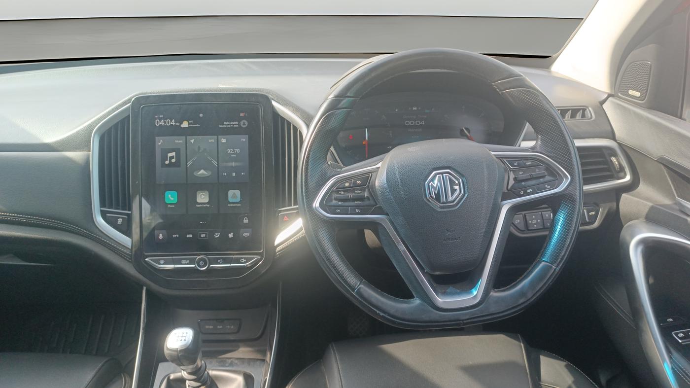 2020 MG HECTOR SHARP HYBRID 1.5 PETROL, Petrol, Manual, 1,26,613 km, Steering Wheel Close Up