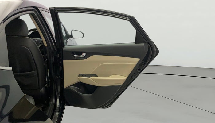 2018 Hyundai Verna 1.6 VTVT SX (O) AT, Petrol, Automatic, 33,196 km, RHS Rear Door