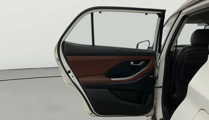 2021 Hyundai ALCAZAR 1.5 SIGNATURE (O) AT 6STR, Diesel, Automatic, 84,579 km, LHS Rear Door
