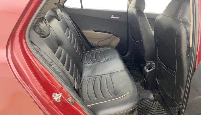 2016 Hyundai Grand i10 SPORTZ 1.2 KAPPA VTVT, Petrol, Manual, 73,944 km, Right Side Rear Door Cabin