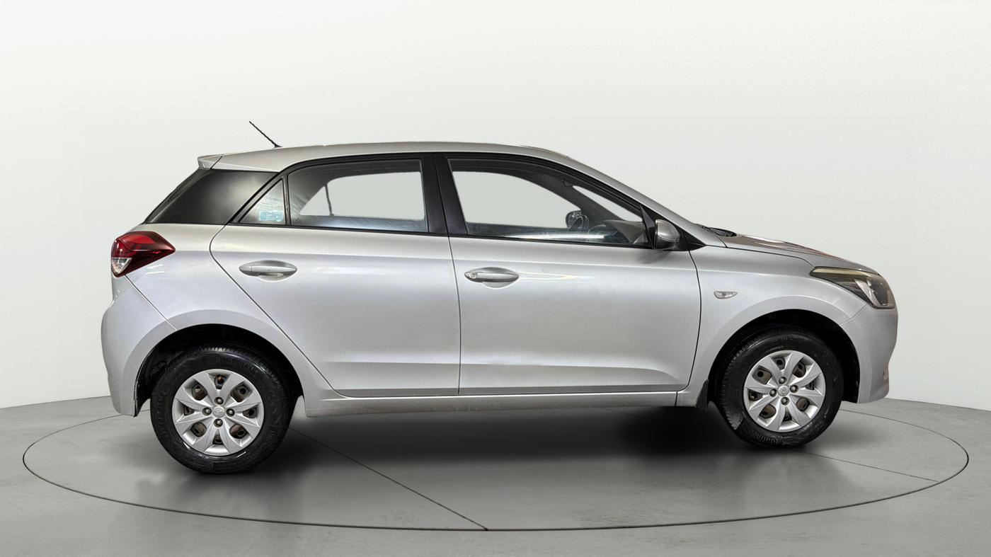 2015 Hyundai Elite i20 MAGNA 1.2, Petrol, Manual, 70,417 km, Right Side View