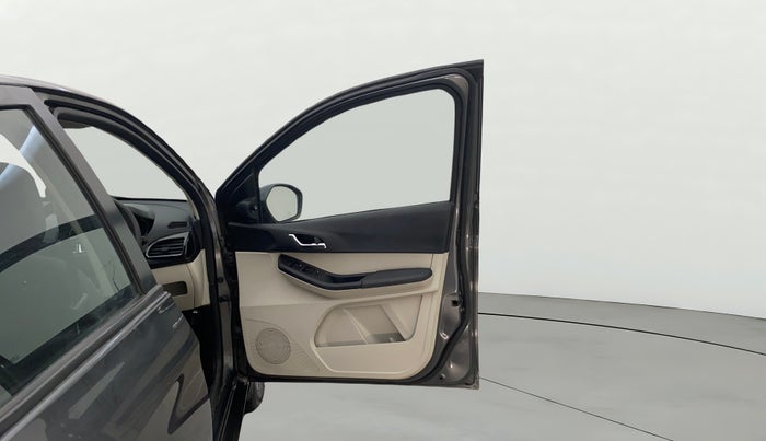 2023 Tata Tiago XZ PLUS PETROL, Petrol, Manual, 25,413 km, RHS Front Door