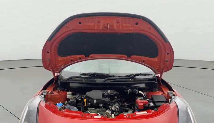 2024 Maruti Swift ZXI PLUS AMT DUAL TONE, Petrol, Automatic, 5,119 km, Open Bonet