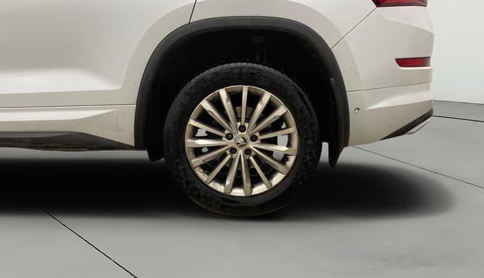2018 Skoda Kodiaq L&K 2.0 TDI 4X4 AT, Diesel, Automatic, 1,29,281 km, Left Rear Wheel