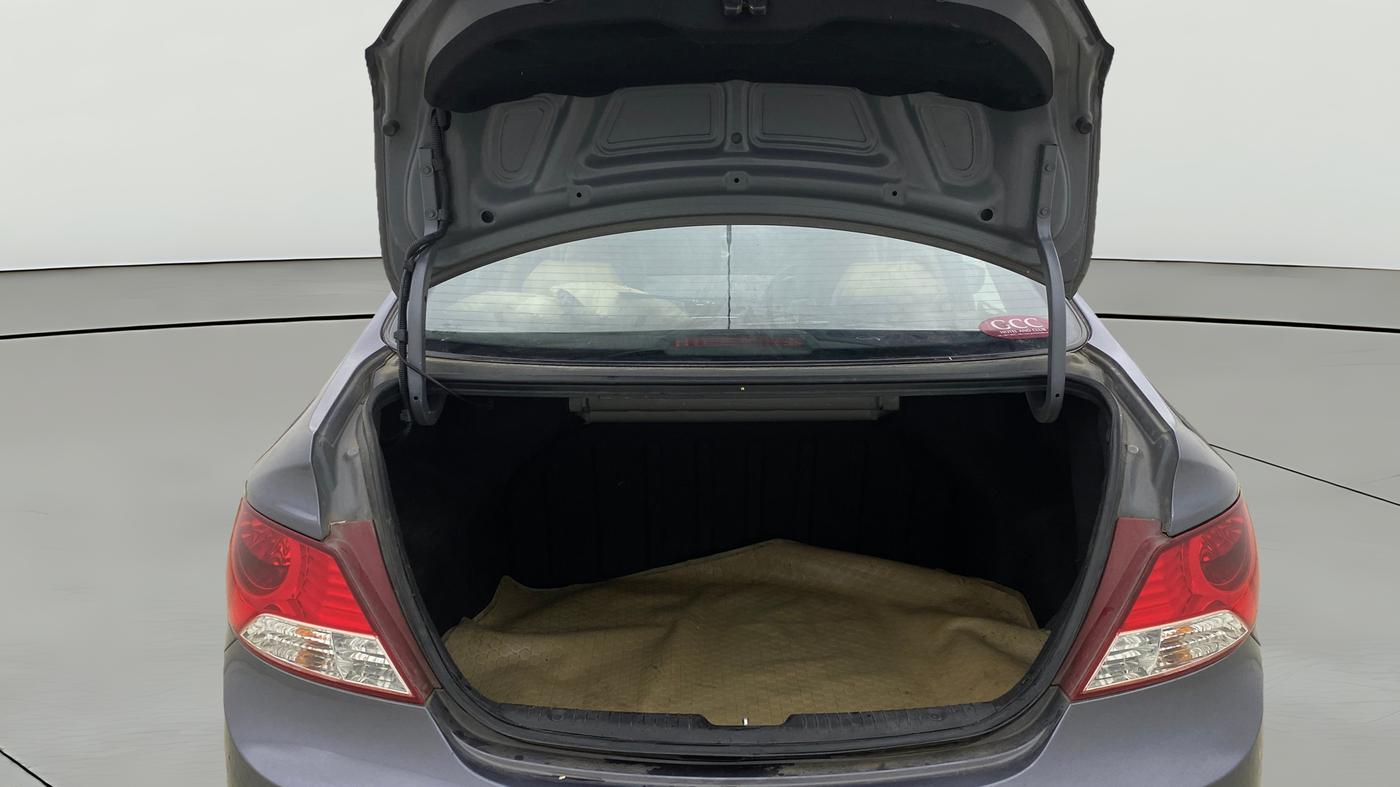 2014 Hyundai Verna FLUIDIC 1.6 VTVT SX, Petrol, Manual, 77,454 km, Boot Open Zoomed View