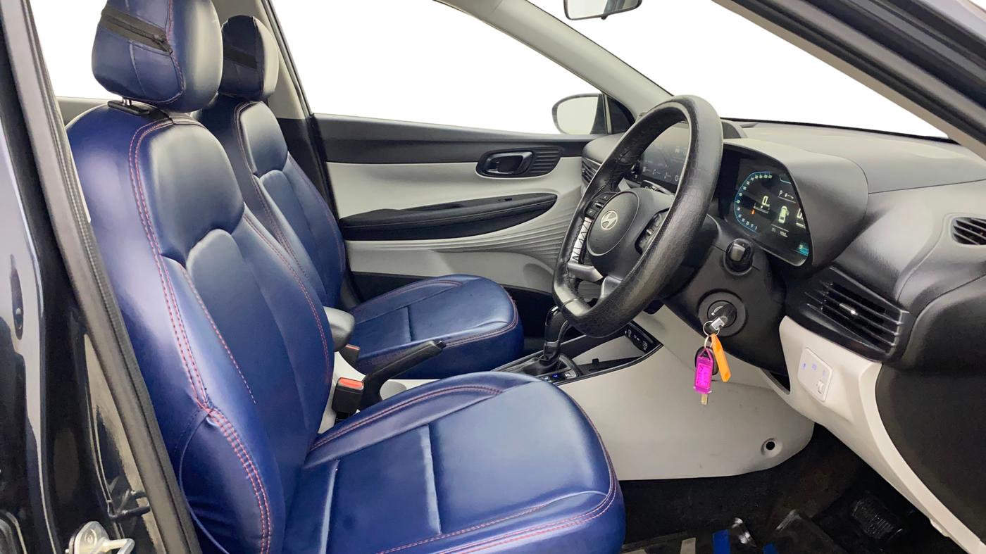 2024 Hyundai NEW I20 Sportz (O) 1.2 IVT, Petrol, Automatic, 19,261 km, Right Side Front Door Cabin