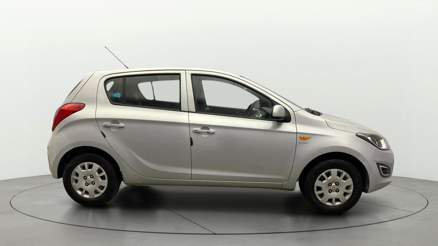 2013 Hyundai i20 MAGNA 1.2, Petrol, Manual, 98,919 km, Right Side View