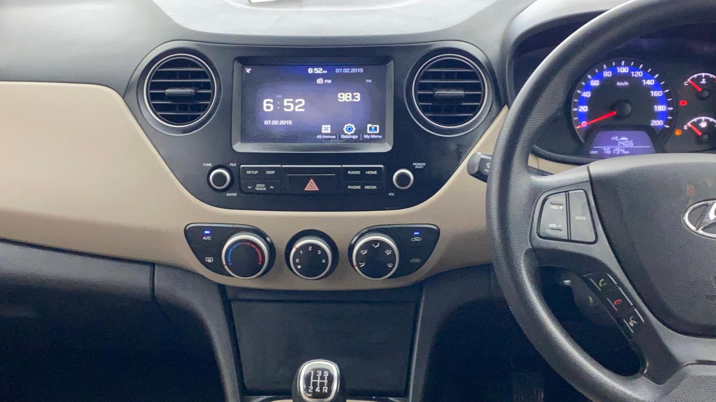 2017 Hyundai Xcent SX 1.2, Petrol, Manual, 75,896 km, Air Conditioner