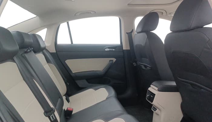 2022 Skoda SLAVIA STYLE 1.5L TSI DSG, Petrol, Automatic, 28,202 km, Right Side Rear Door Cabin