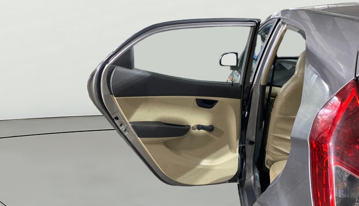 2013 Hyundai Eon MAGNA +, Petrol, Manual, 14,064 km, LHS Rear Door