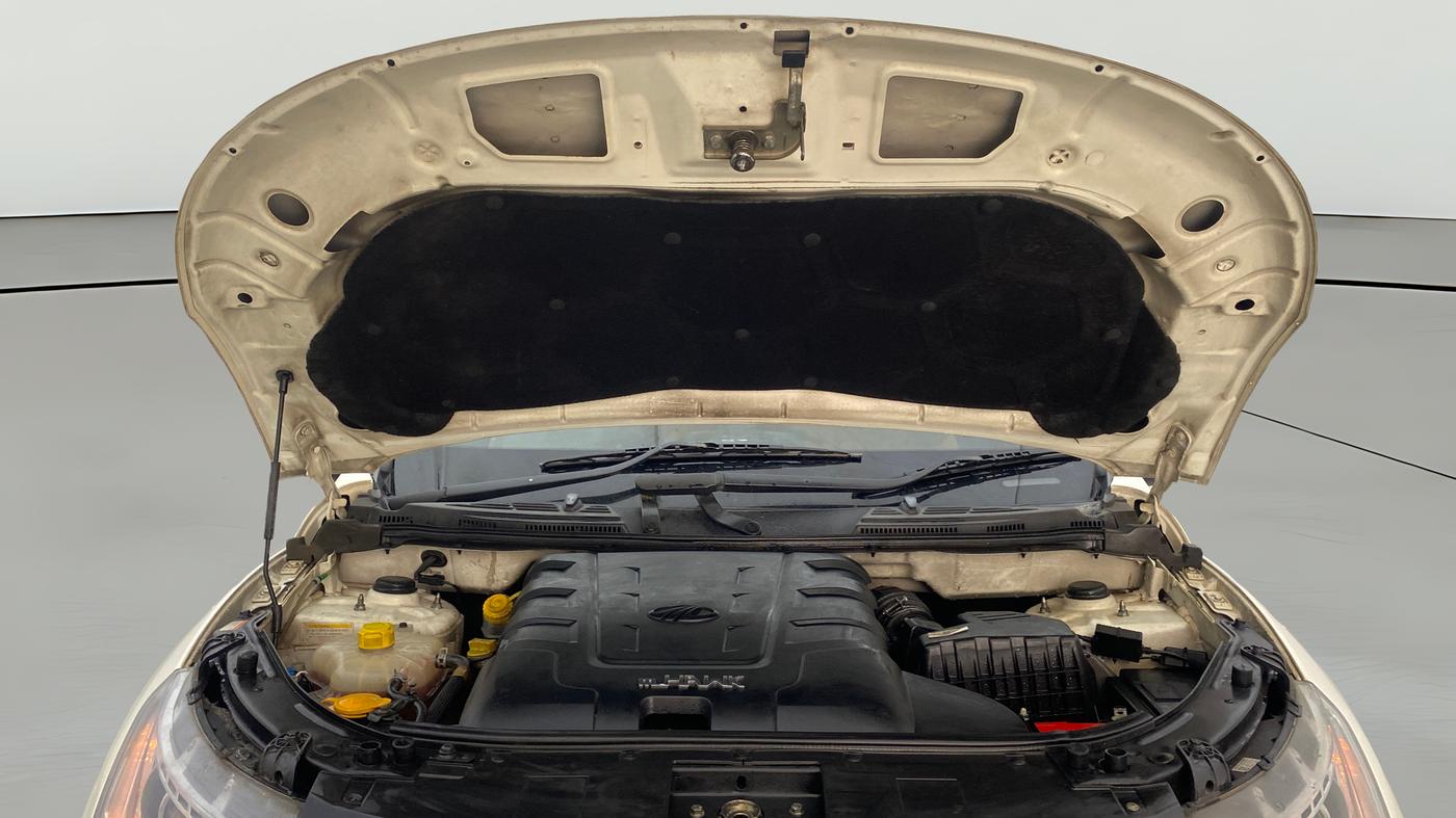2018 Mahindra XUV500 W9 AT, Diesel, Automatic, 99,055 km, Open Bonet