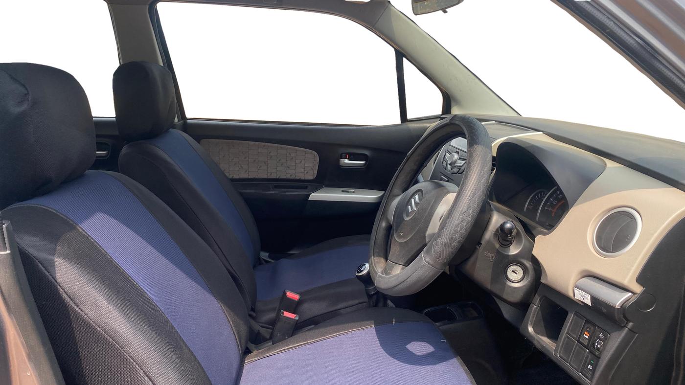 2016 Maruti Wagon R 1.0 VXI, Petrol, Manual, 63,740 km, Right Side Front Door Cabin
