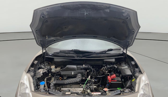 2023 Maruti Swift ZXI CNG, CNG, Manual, 38,643 km, Open Bonet