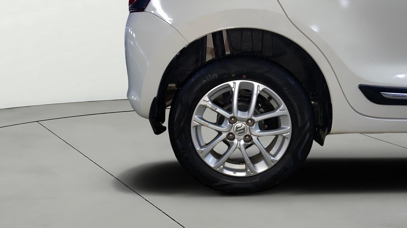 2020 Maruti Swift ZXI AMT, Petrol, Automatic, 33,817 km, Right Rear Wheel