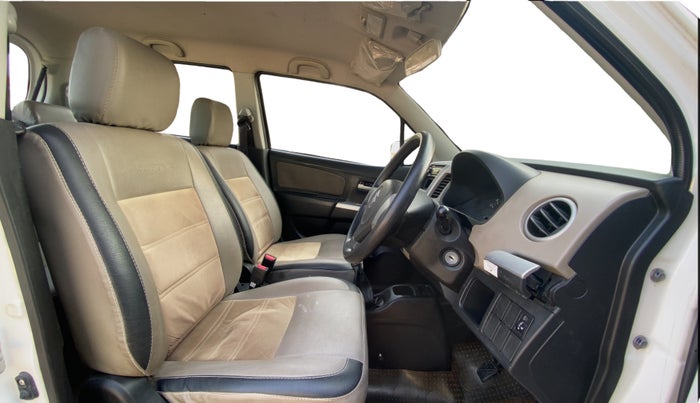 2015 Maruti Wagon R 1.0 LXI, Petrol, Manual, 45,047 km, Right Side Front Door Cabin