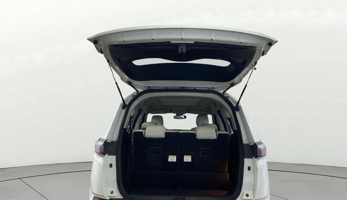 2022 Tata Safari XZA PLUS, Diesel, Automatic, 70,304 km, Boot Door Open