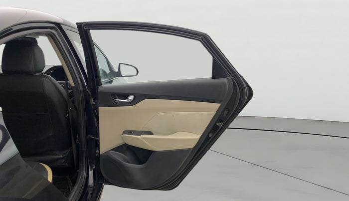 2018 Hyundai Verna 1.6 VTVT SX, Petrol, Manual, 86,191 km, RHS Rear Door