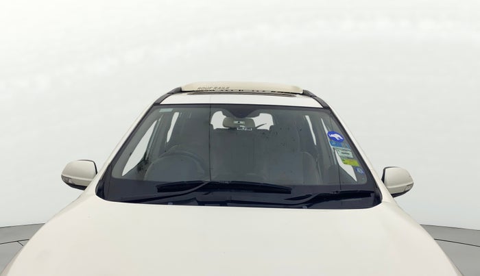 2017 Mahindra XUV500 W10 AT, Diesel, Automatic, 57,695 km, Front Windshield