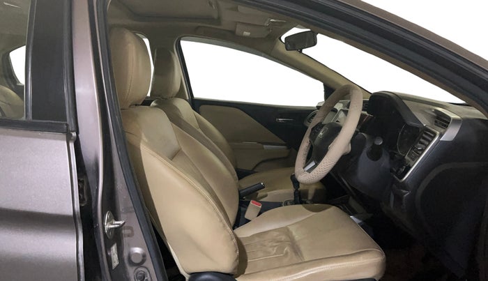 2015 Honda City 1.5L I-VTEC VX (O) MT, Petrol, Manual, 29,235 km, Right Side Front Door Cabin