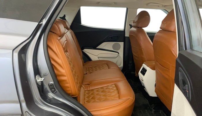 2024 Mahindra XUV 3XO MX3 1.5 Turbo Diesel Autoshift Plus, Diesel, Automatic, 14,405 km, Right Side Rear Door Cabin