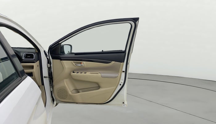 2017 Maruti Ciaz ZETA 1.4  MT PETROL, Petrol, Manual, 74,331 km, RHS Front Door