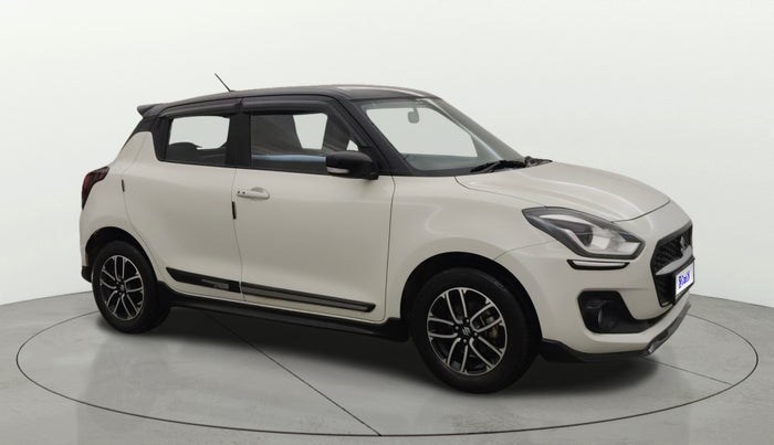 2021 Maruti Swift ZXI PLUS DUAL TONE, CNG, Manual, 55,586 km, Right Front Diagonal