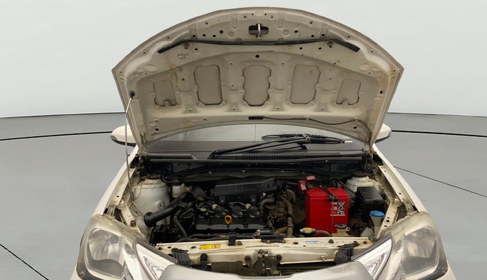 2015 Toyota Etios CROSS 1.2 G, Petrol, Manual, 1,16,991 km, Open Bonet