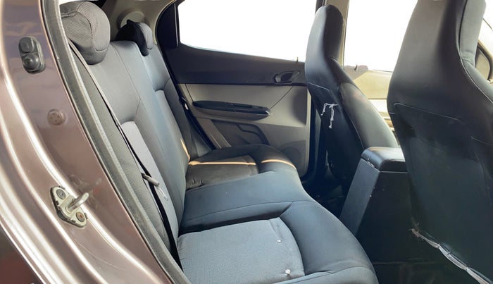 2017 Tata Tiago XT PETROL, Petrol, Manual, 1,36,388 km, Right Side Rear Door Cabin