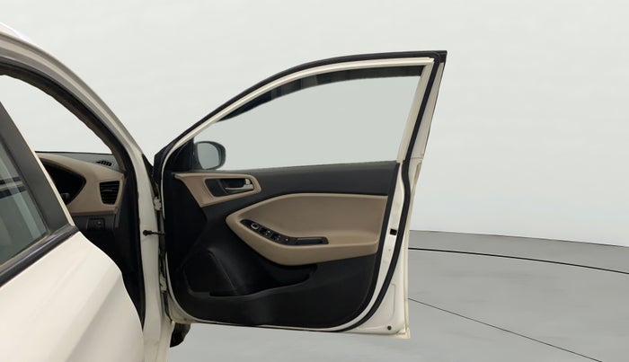 2016 Hyundai Elite i20 MAGNA 1.2, Petrol, Manual, 55,738 km, RHS Front Door