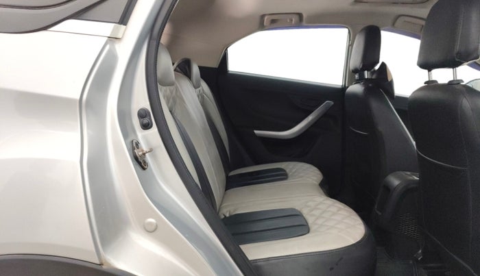 2020 Tata NEXON XMA SUNROOF PETROL, Petrol, Automatic, 62,774 km, Right Side Rear Door Cabin