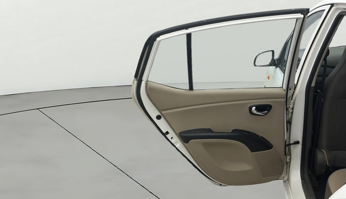 2015 Hyundai i10 SPORTZ 1.1, Petrol, Manual, 37,919 km, LHS Rear Door