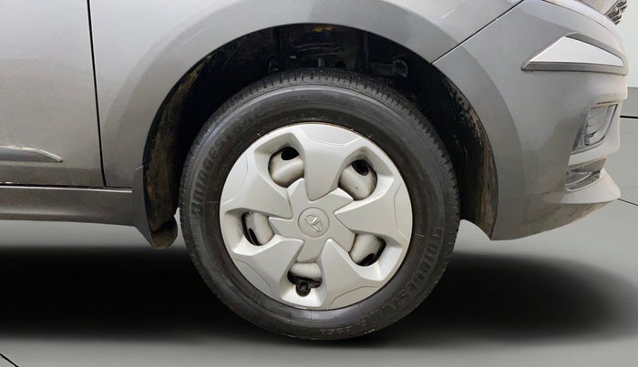 2022 Tata Tiago XM CNG, CNG, Manual, 19,173 km, Right Front Wheel