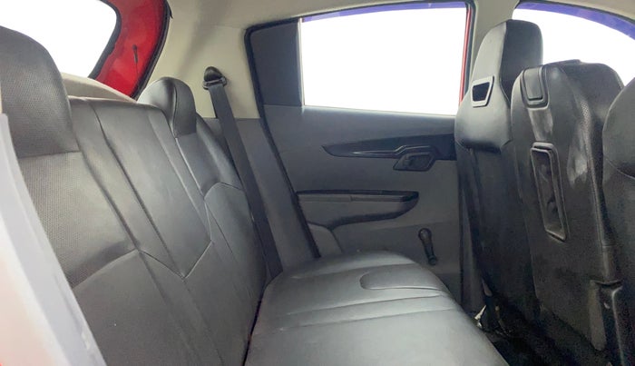 2018 Mahindra KUV 100 NXT K2+ P 6 STR, Petrol, Manual, 24,673 km, Right Side Rear Door Cabin