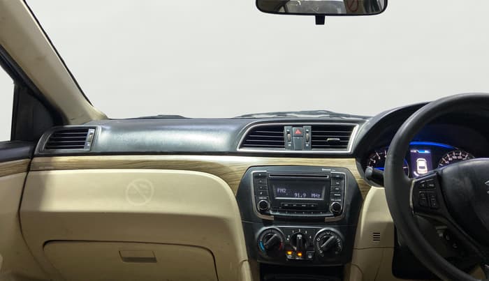 2019 Maruti Ciaz SIGMA 1.5 SHVS MT  PETROL, CNG, Manual, 1,07,641 km, Air Conditioner