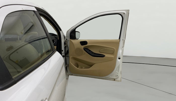 2020 Ford Figo Aspire TITANIUM 1.5 PETROL AT, Petrol, Automatic, 36,667 km, RHS Front Door