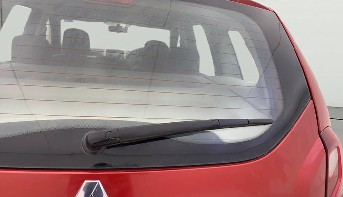 2018 Renault Duster RXS CVT, Petrol, Automatic, 32,660 km, Rear Wiper