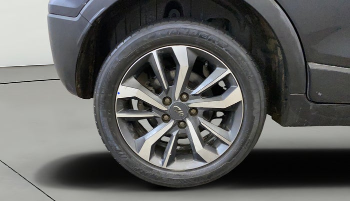 2020 Mahindra XUV300 W8 (O) 1.2 PETROL, Petrol, Manual, 83,644 km, Right Rear Wheel