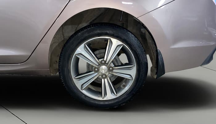 2018 Hyundai Verna 1.6 VTVT SX, Petrol, Manual, 50,549 km, Left Rear Wheel