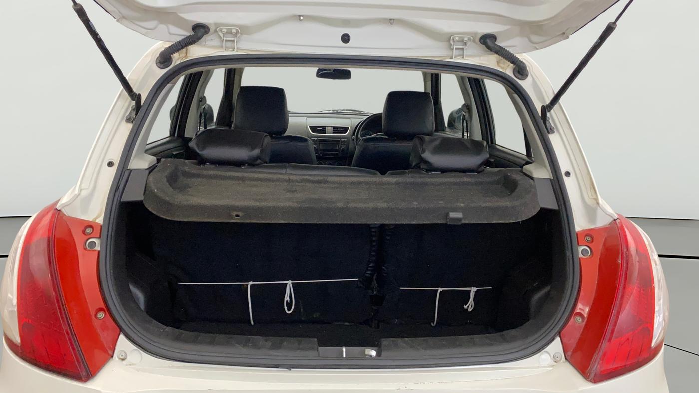 2016 Maruti Swift VXI, Petrol, Manual, 45,991 km, Boot Open Zoomed View