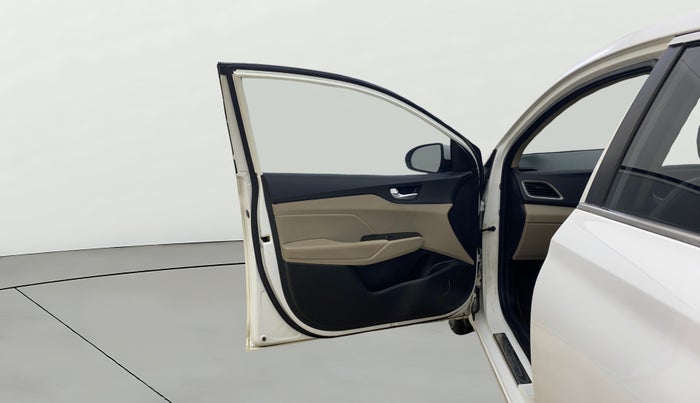 2019 Hyundai Verna 1.6 VTVT SX O, Petrol, Manual, 1,04,110 km, LHS Front Door