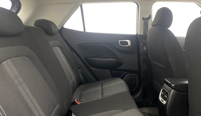 2019 Hyundai VENUE SX PLUS 1.0 TURBO DCT, Petrol, Automatic, 17,162 km, Right Side Rear Door Cabin