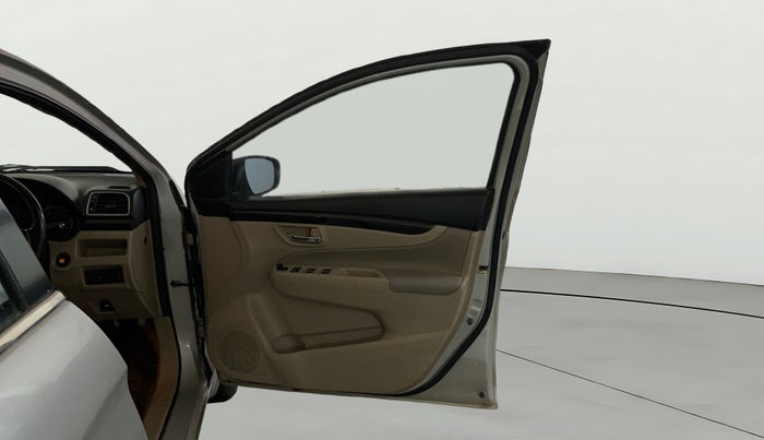 2016 Maruti Ciaz ZXI+, Petrol, Manual, 44,437 km, RHS Front Door