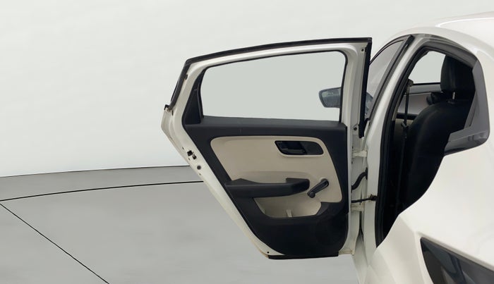 2021 Tata ALTROZ XE PETROL, CNG, Manual, 86,134 km, LHS Rear Door