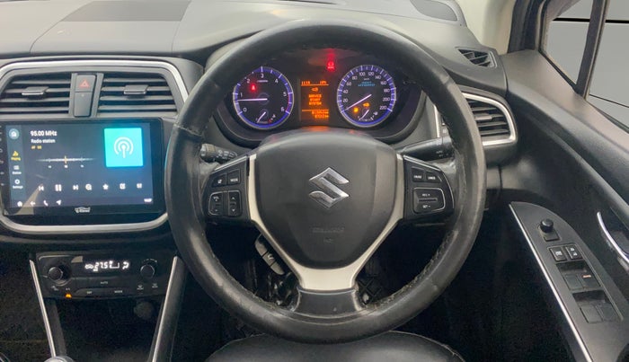 2017 Maruti S Cross ALPHA 1.3, Diesel, Manual, 87,011 km, Steering Wheel Close Up
