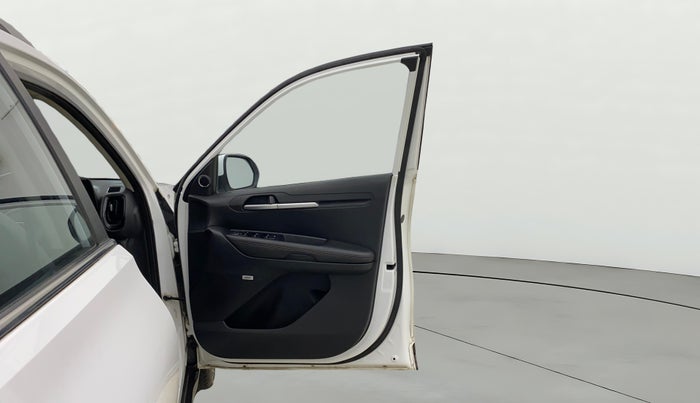 2020 KIA SONET GTX PLUS 1.0 IMT, Petrol, Manual, 52,368 km, RHS Front Door