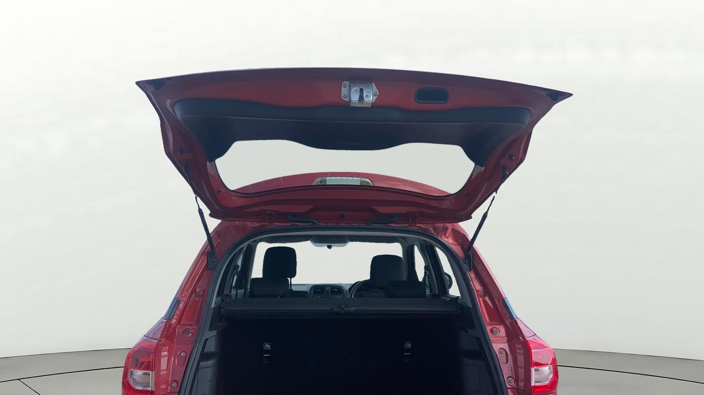 2018 Maruti Vitara Brezza ZDI AMT, Diesel, Automatic, 78,996 km, Boot Door Open