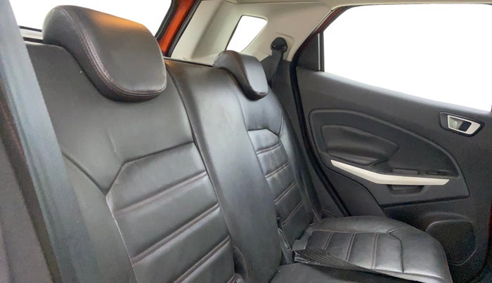 2014 Ford Ecosport TITANIUM 1.5L DIESEL (OPT), Diesel, Manual, 84,949 km, Right Side Rear Door Cabin